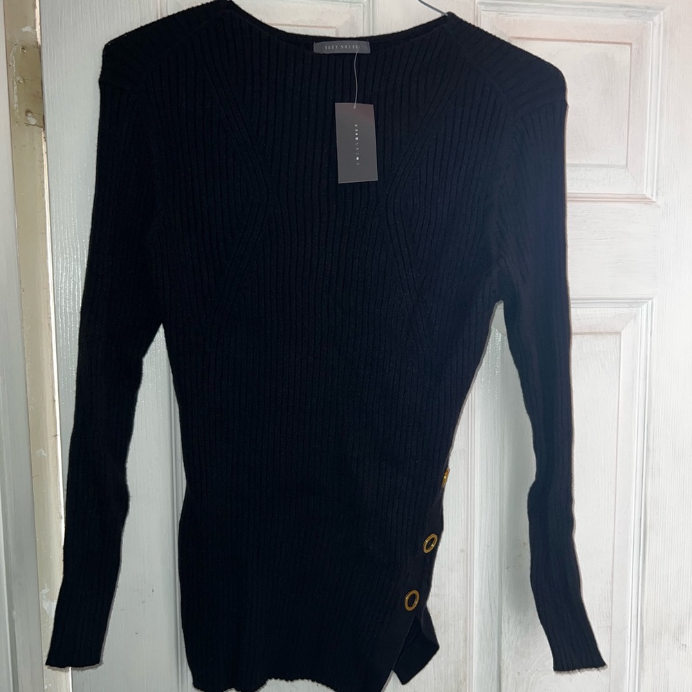 suzy shier rib knit grommet sweater